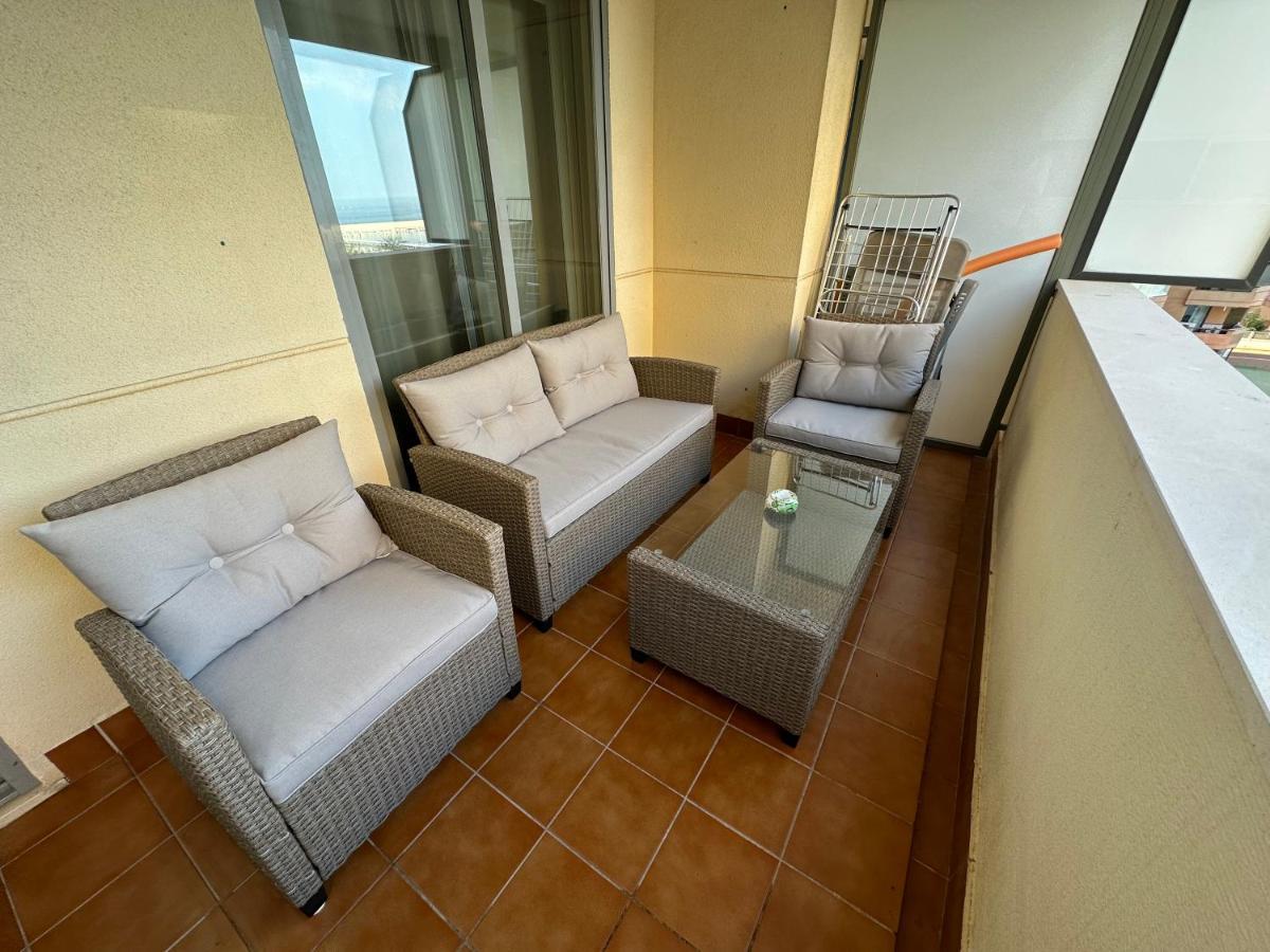 Apartamento Cerca De La Playa Con Piscina Фуeнхирола Екстериор снимка